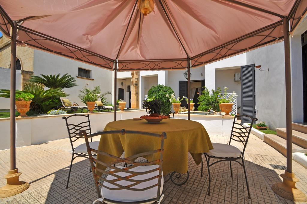 Palazzo De Donatis B&B Melissano Εξωτερικό φωτογραφία