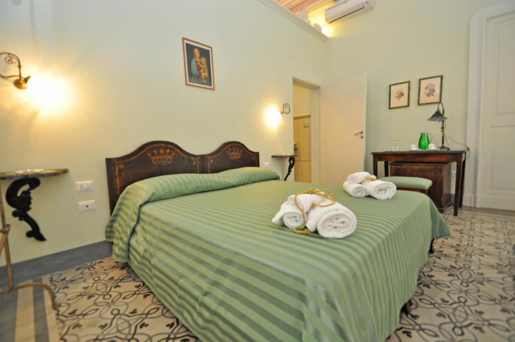 Palazzo De Donatis B&B Melissano Δωμάτιο φωτογραφία
