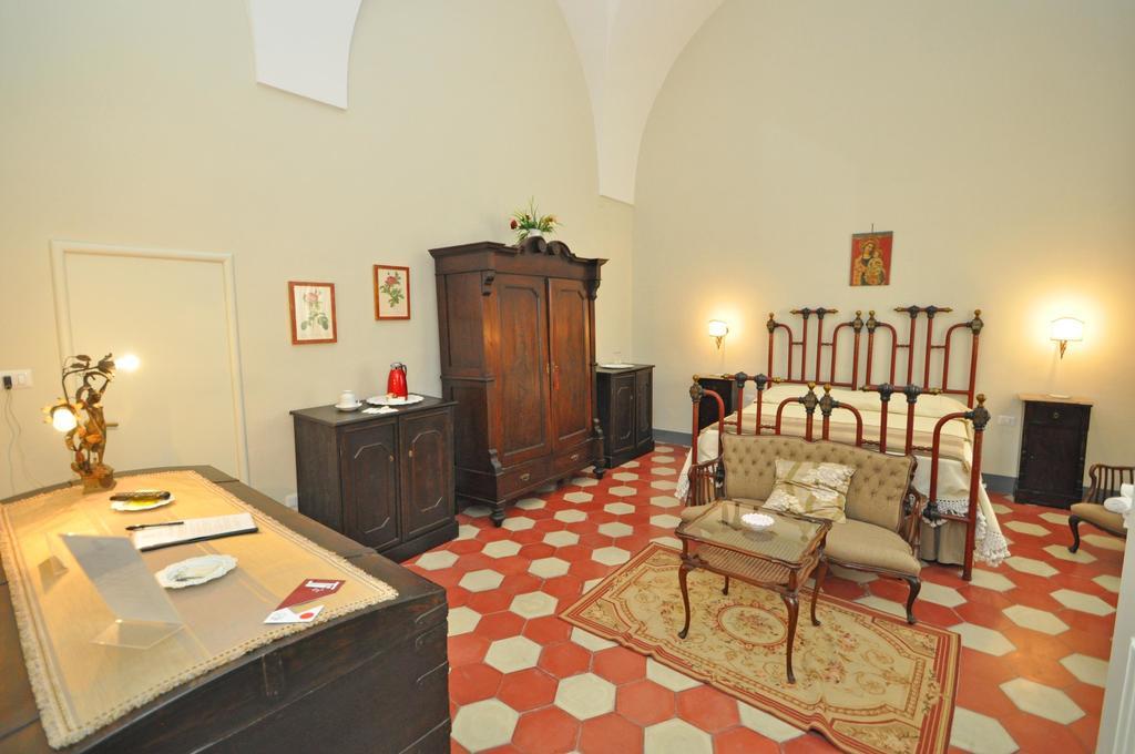 Palazzo De Donatis B&B Melissano Δωμάτιο φωτογραφία