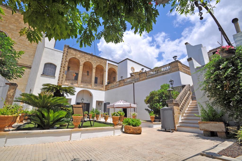 Palazzo De Donatis B&B Melissano Εξωτερικό φωτογραφία
